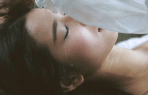 无奈心碎的爱情说说 爱的深。爱的早。都不如爱的刚刚好