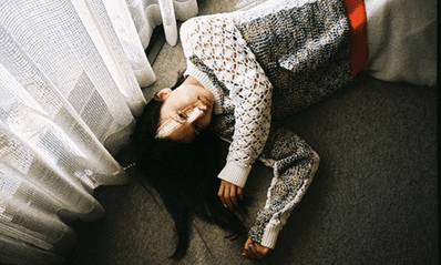 在一起不一定就需要告白来诠释。自然而然才是爱情