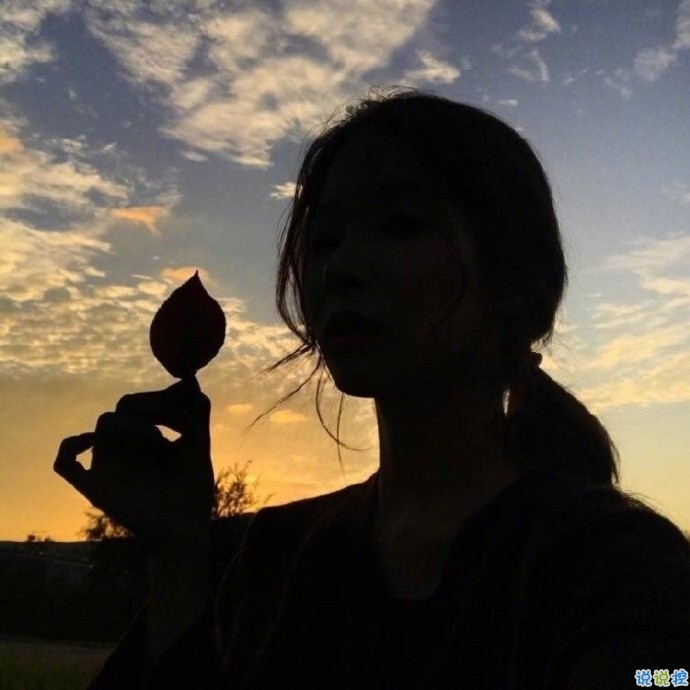 文字控说说短句图片精选：还是很想跑很远的路。去看一个很爱的人4